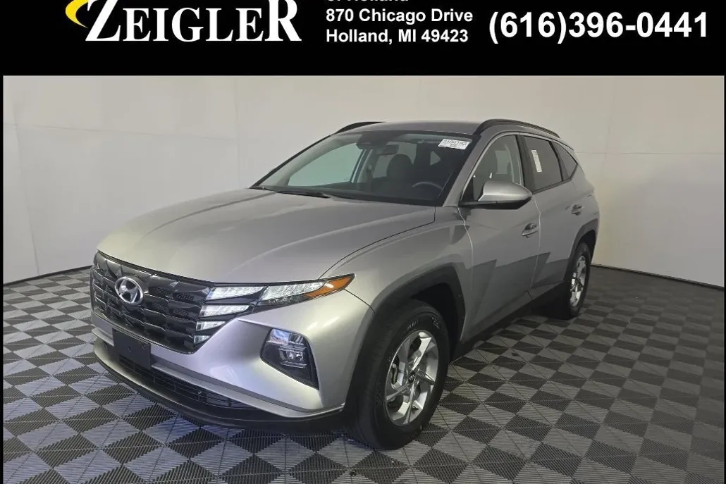 2024 Hyundai Tucson SEL photo 1