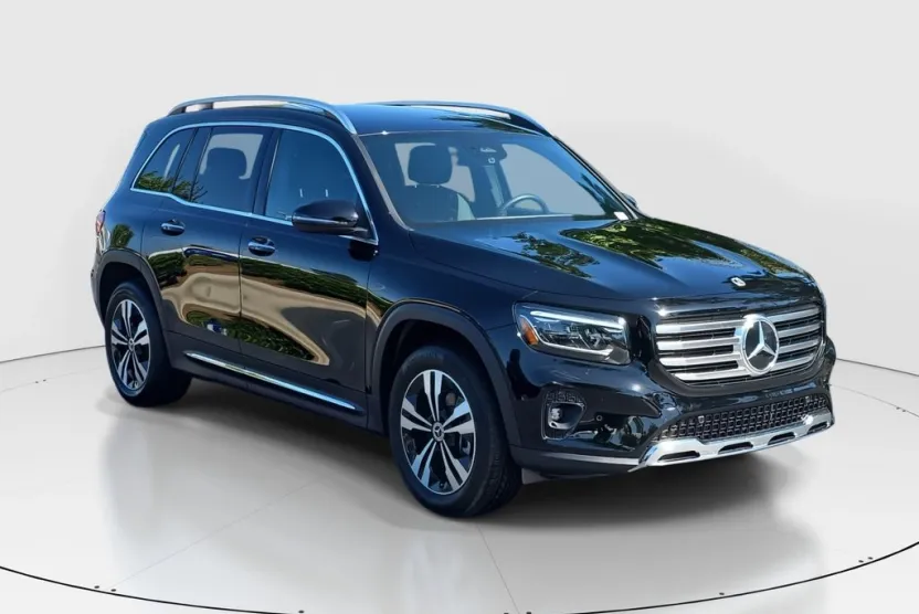 2025 Mercedes Benz GLB 250 photo 1