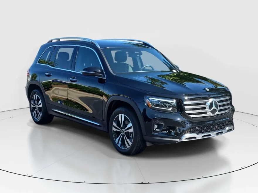 2025 Mercedes Benz GLB 250 photo 1