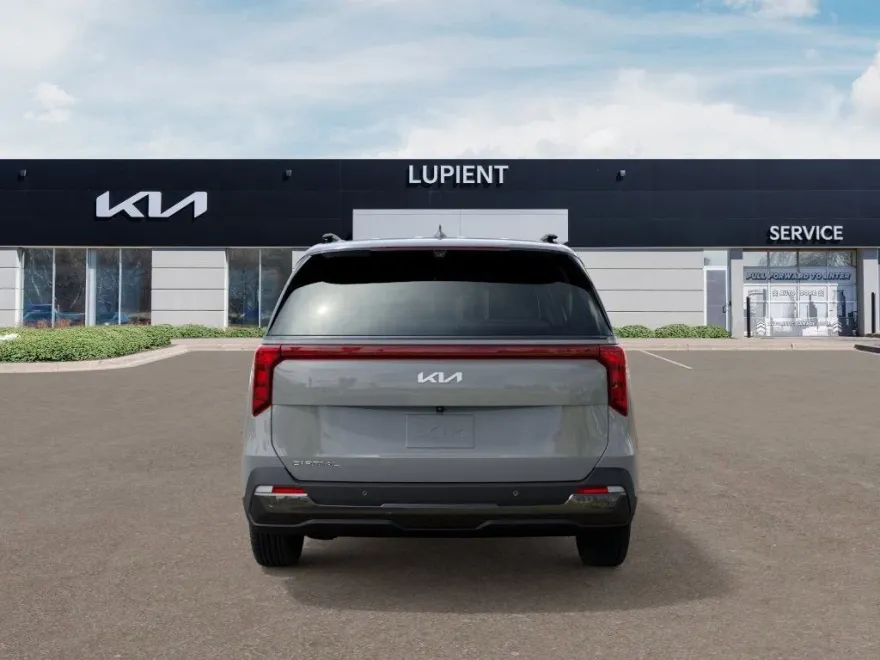 2026 Kia Carnival SX photo 1
