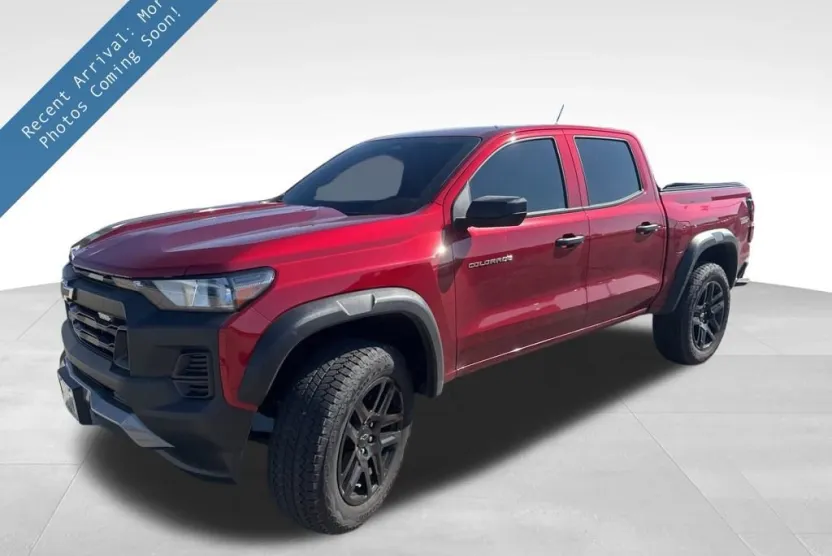 2024 Chevrolet Colorado Trail Boss photo 1