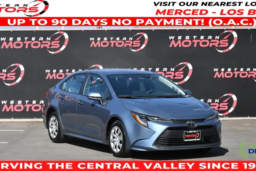 2024 Toyota Corolla LE photo 1