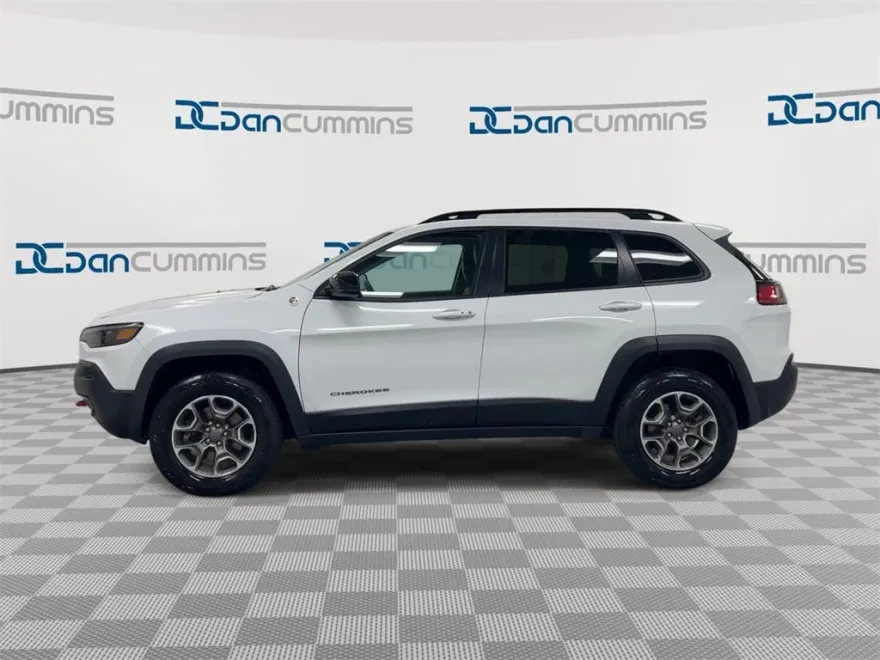 2022 Jeep Cherokee Trailhawk photo 1