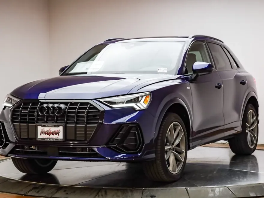 2025 Audi Q3 45 TFSI S line Premium photo 1