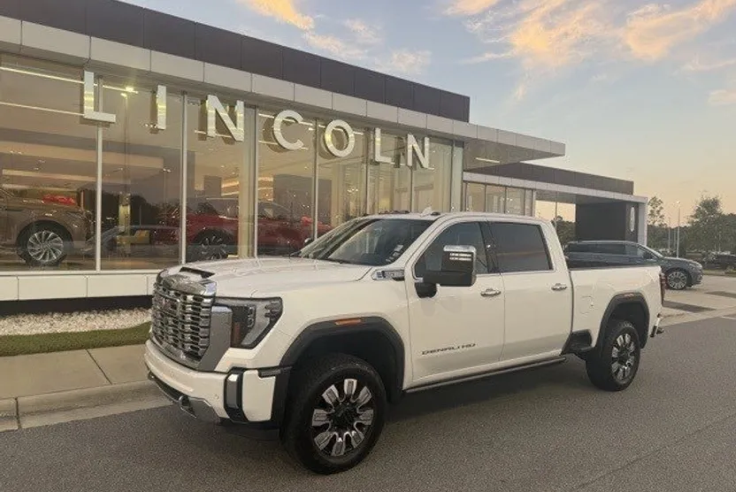 2024 Gmc Sierra HD Denali photo 1
