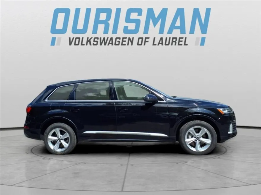 2023 Audi Q7 45 Premium photo 1