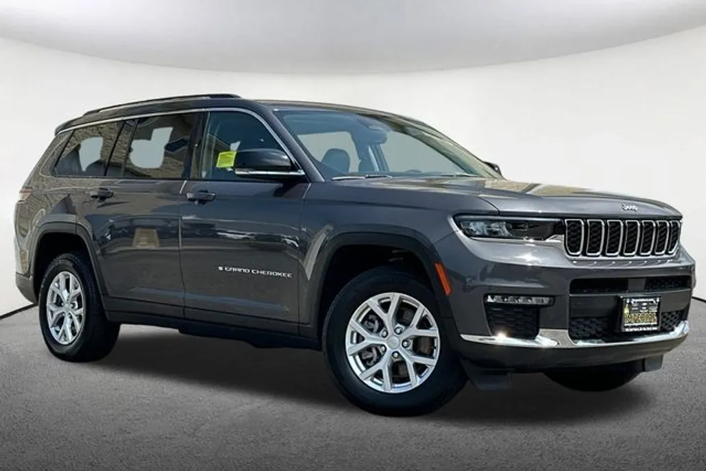 2023 Jeep Grand Cherokee Limited photo 1