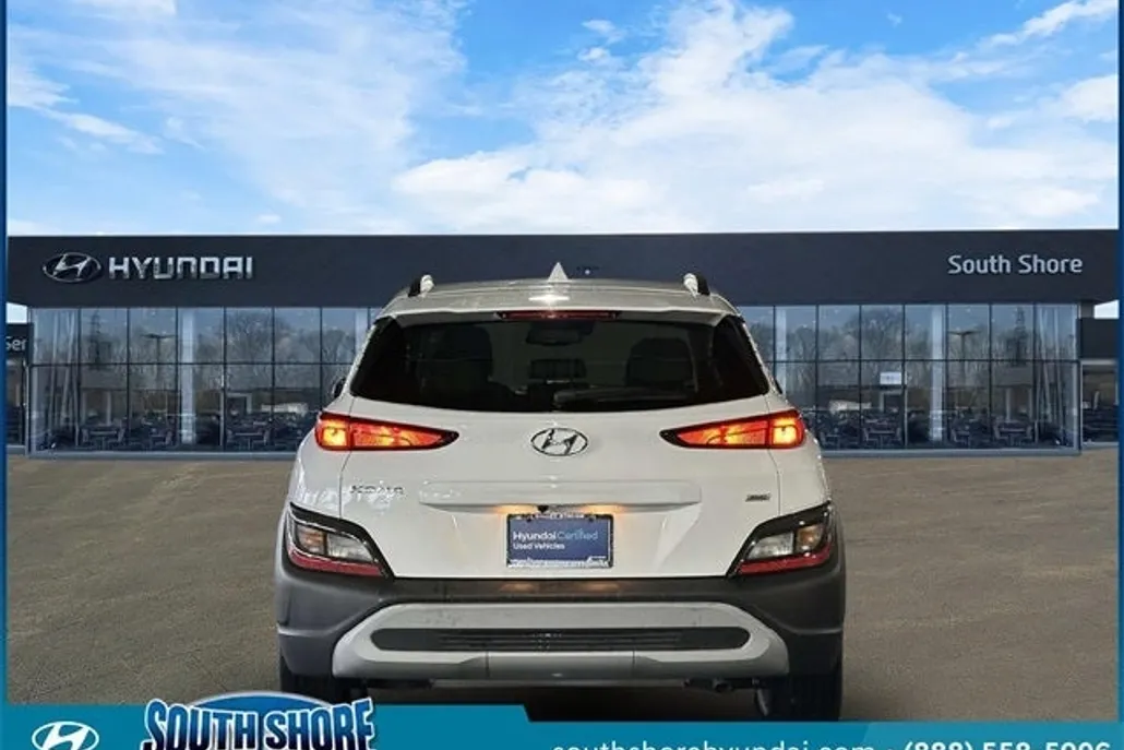 2023 Hyundai Kona SEL photo 1