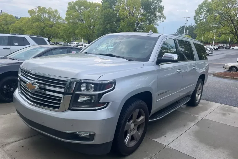 2017 Chevrolet Suburban Premier photo 1