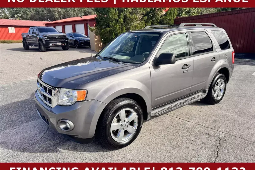 2010 Ford Escape XLT photo 1