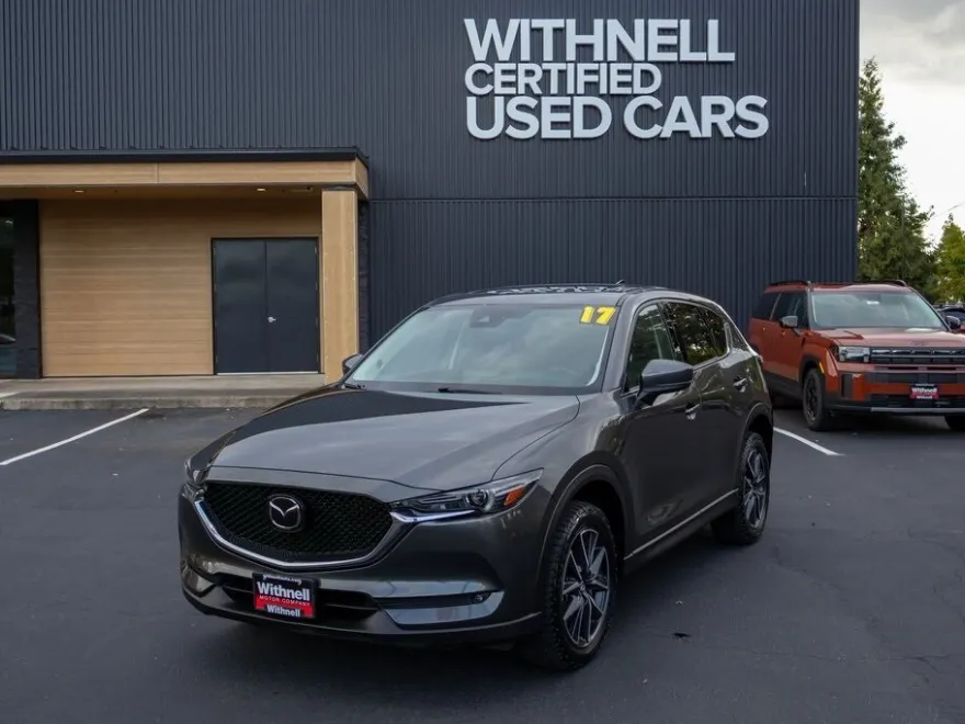 2017 Mazda CX-5 Grand Touring photo 1
