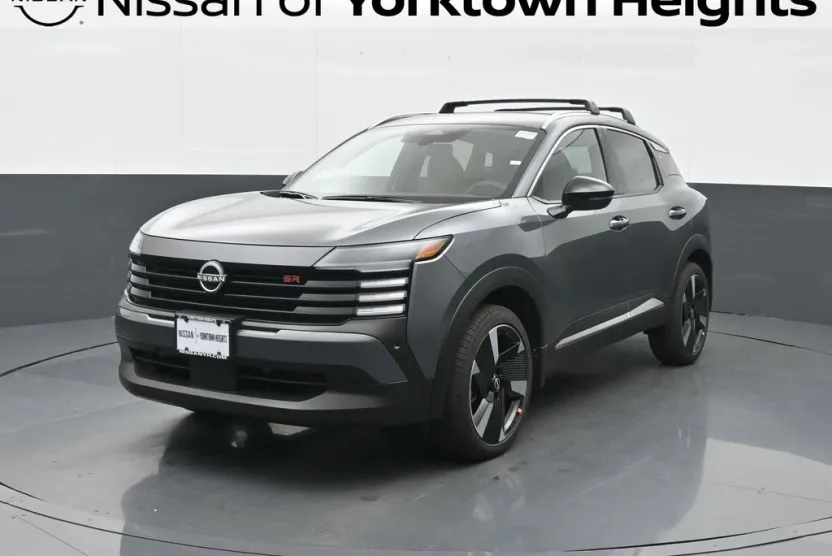 2026 Nissan Kicks SR photo 1