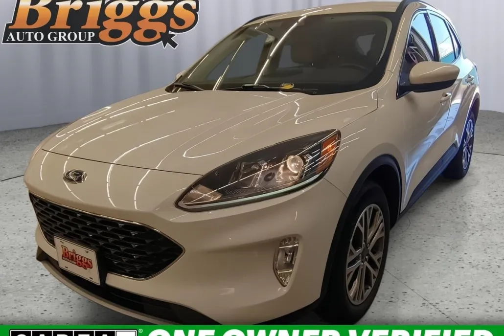 2022 Ford Escape SEL photo 1