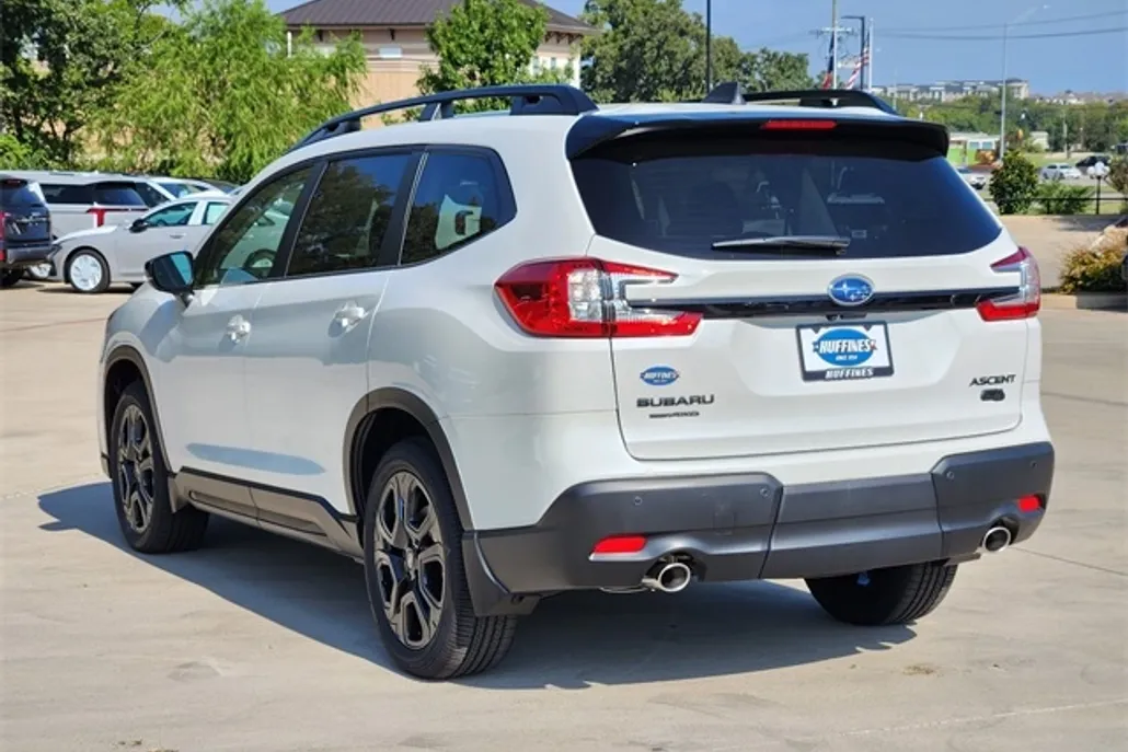 2025 Subaru Ascent Onyx Edition Touring photo 1