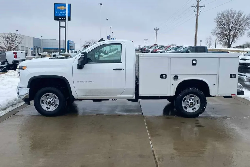 2024 Chevrolet Silverado 2500HD photo 1