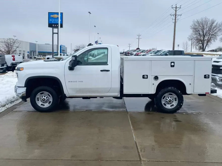 2024 Chevrolet Silverado 2500HD photo 1