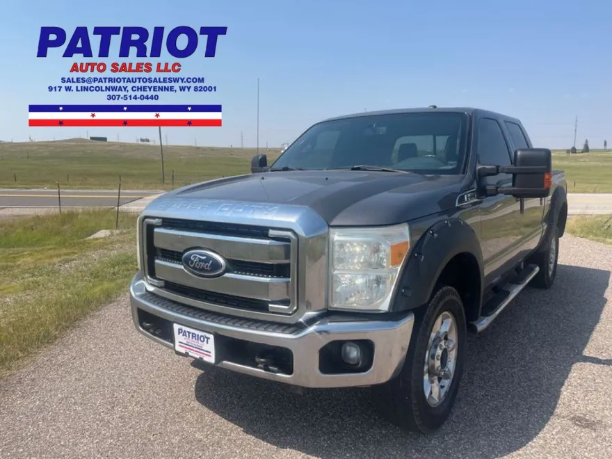 2011 Ford F-350 Lariat photo 1