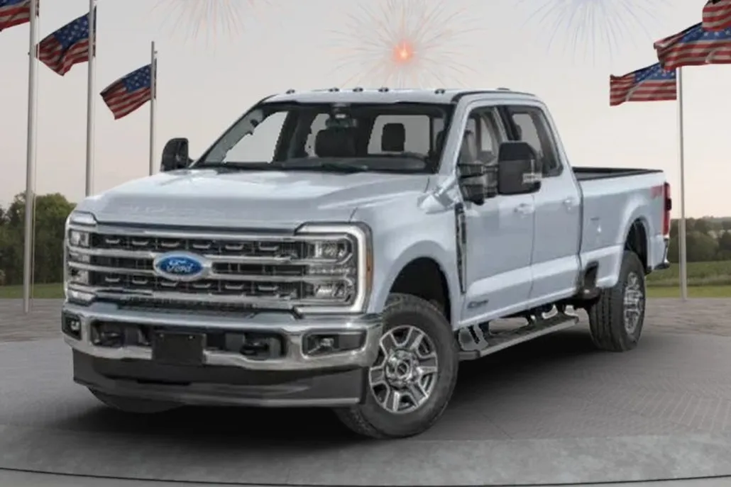 2025 Ford F-350 Lariat photo 1