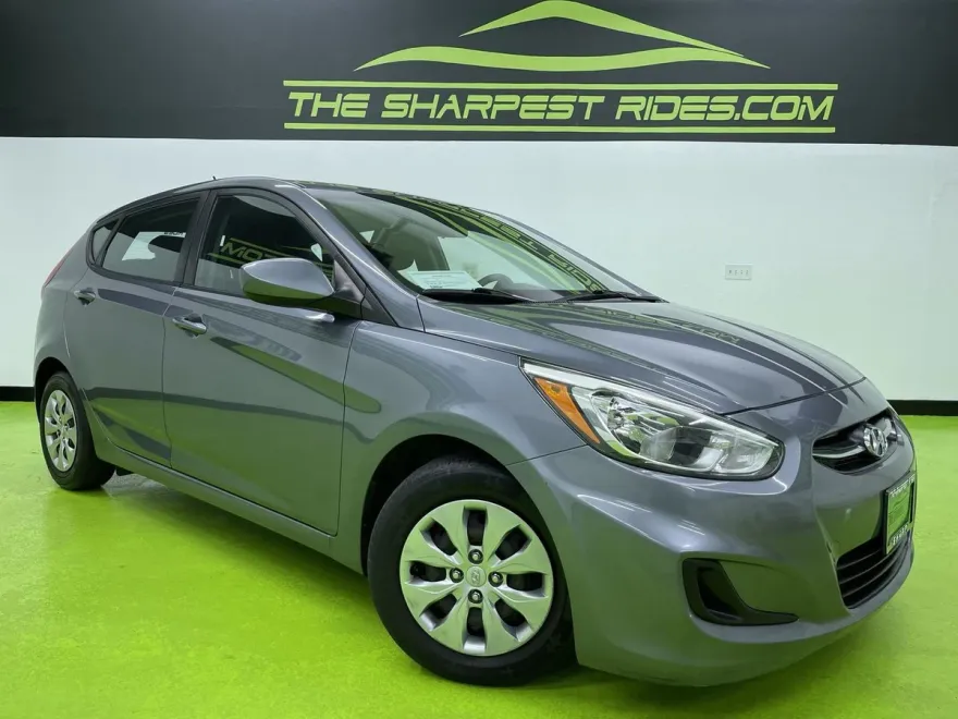 2017 Hyundai Accent SE photo 1