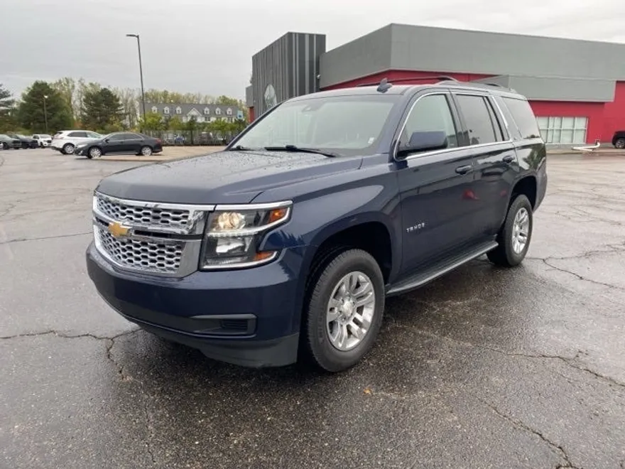 2019 Chevrolet Tahoe LT photo 1