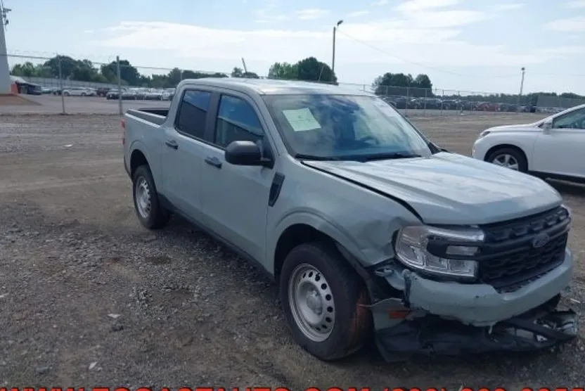 2024 Ford Maverick XL photo 1
