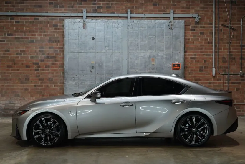 2021 Lexus IS 350 F SPORT photo 1