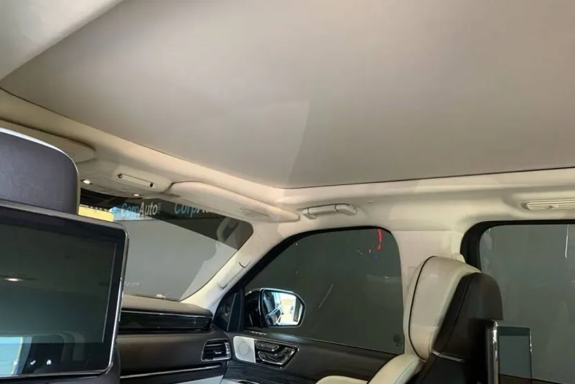 2018 Lincoln Navigator Black Label photo 1