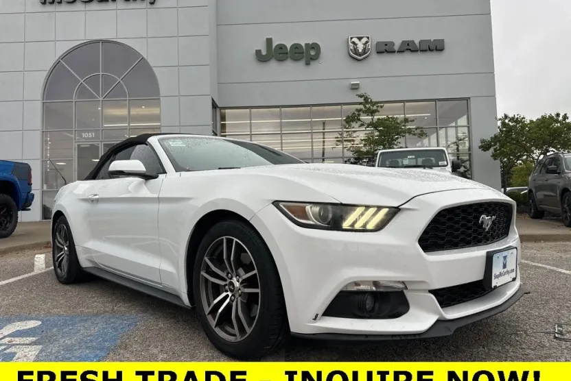 2017 Ford Mustang EcoBoost Premium photo 1