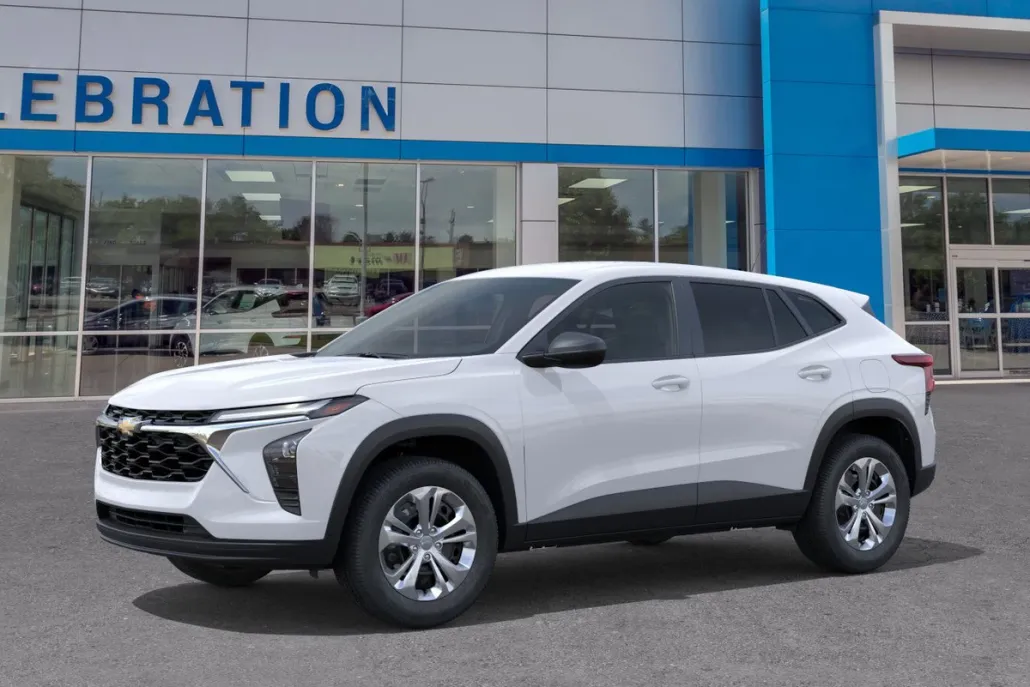 2026 Chevrolet Trax LS photo 1