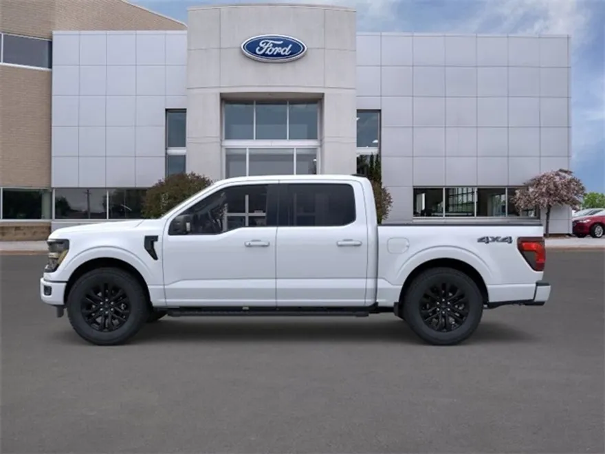 2025 Ford F-150 XLT photo 1
