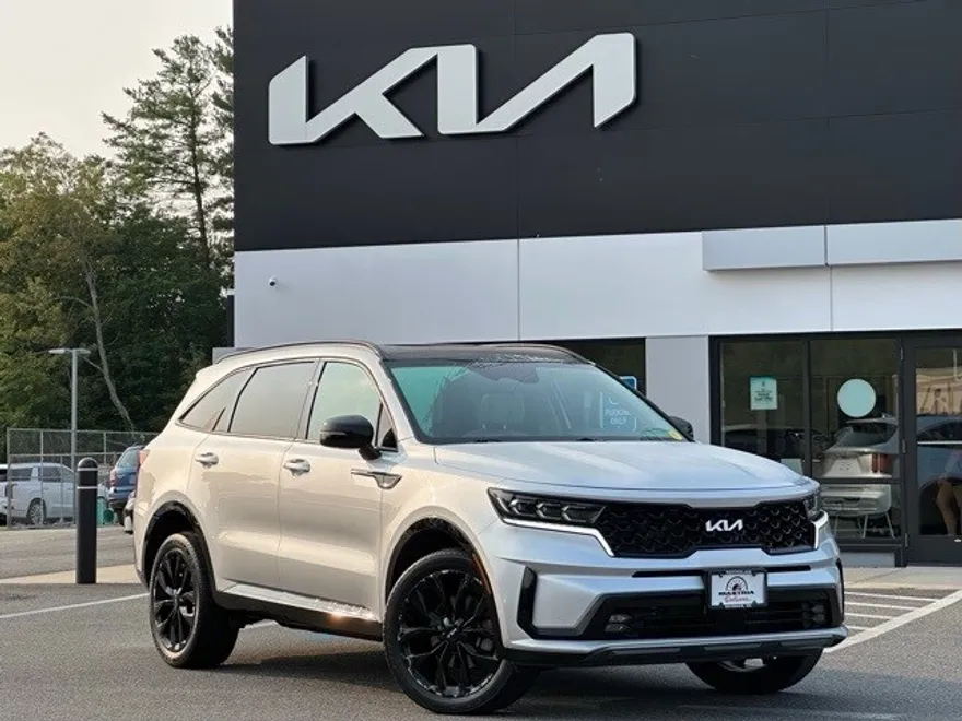 2022 Kia Sorento SX photo 1