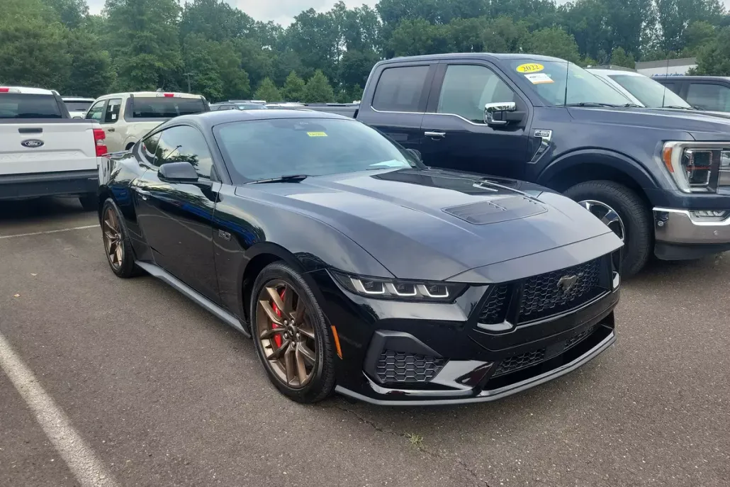 2024 Ford Mustang GT Premium photo 1