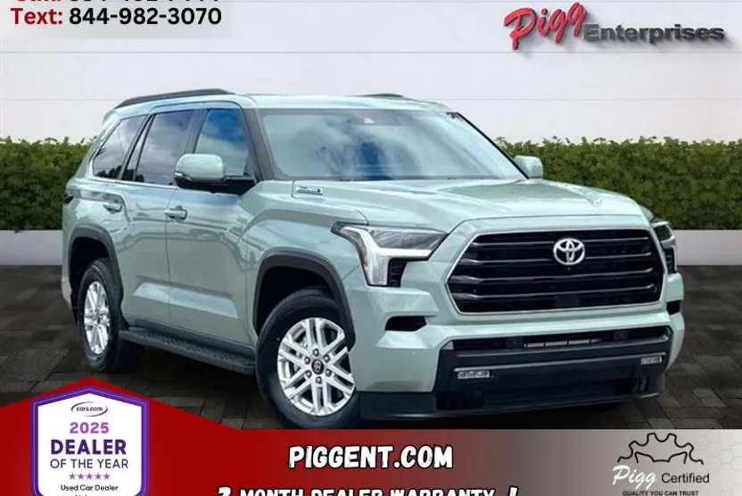 2025 Toyota Sequoia SR5 photo 1