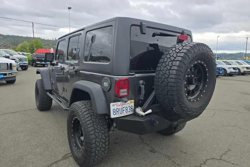 2017 Jeep Wrangler Unlimited Sport photo 1