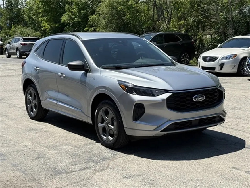 2024 Ford Escape ST-Line photo 1