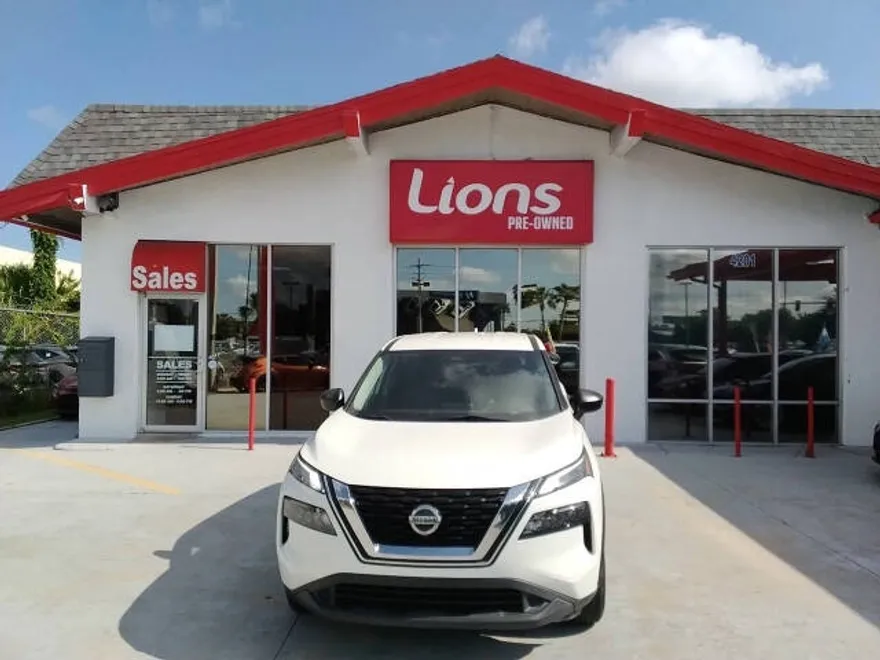 2021 Nissan Rogue S photo 1
