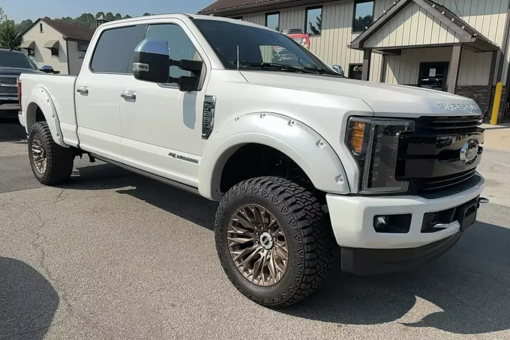 2018 Ford F-250 Platinum photo 1