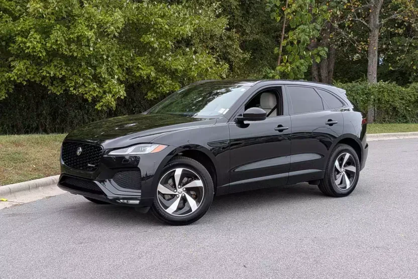 2025 Jaguar F-PACE P250 R-Dynamic S photo 1