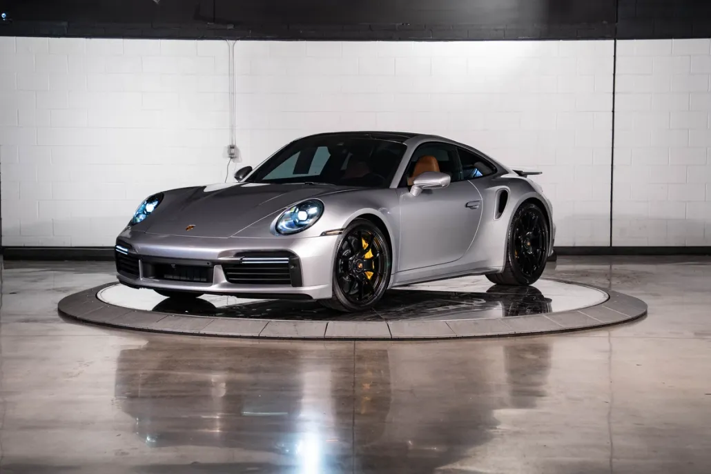 2024 Porsche 911 Cabriolet photo 1