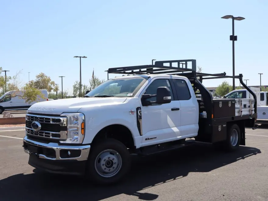 2024 Ford F-350 photo 1