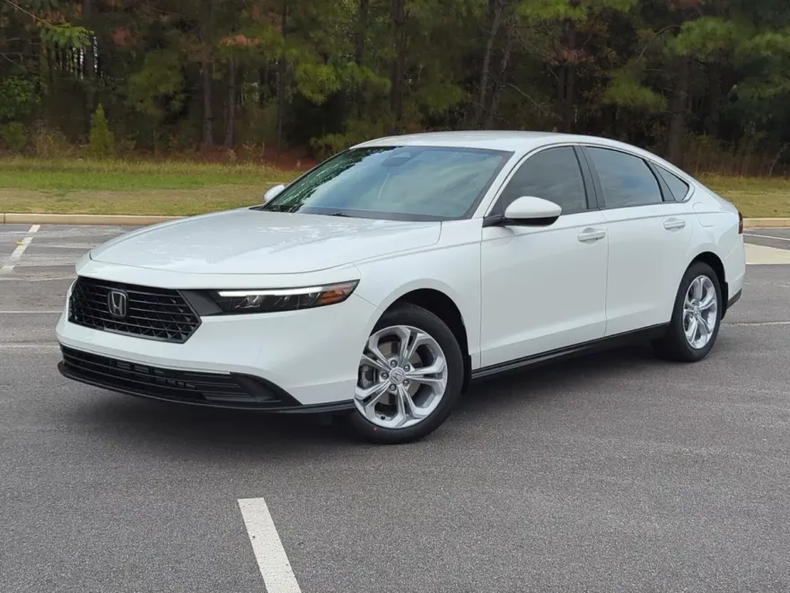 2024 Honda Accord LX photo 1