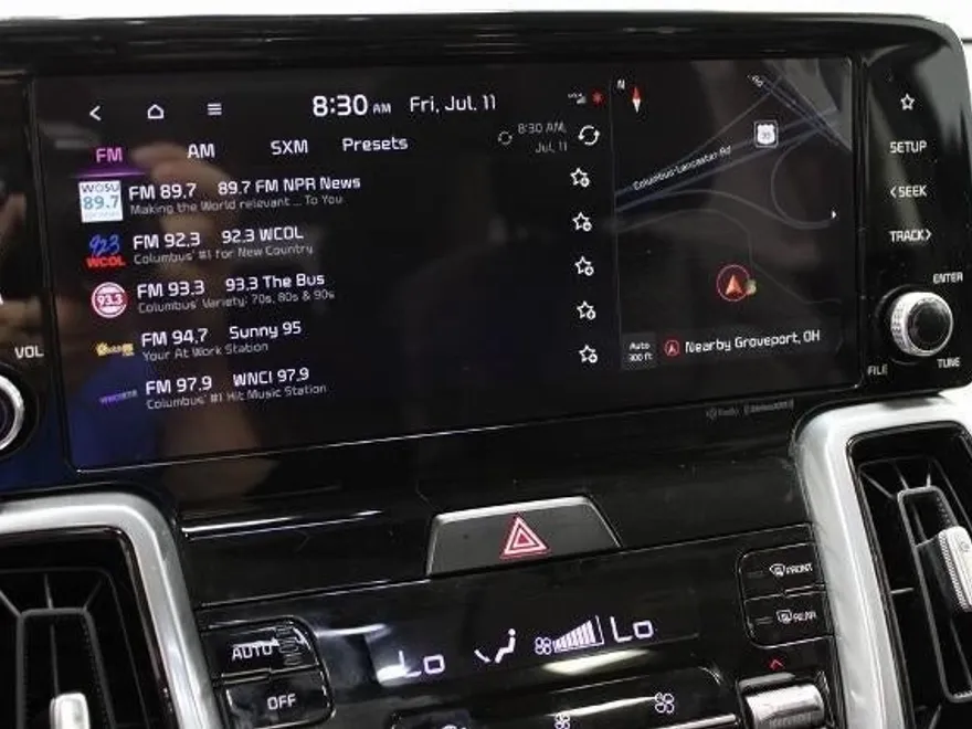 2023 Kia Sorento SX photo 1
