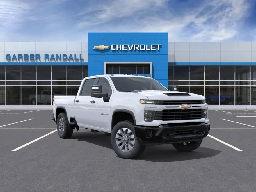 2026 Chevrolet Silverado Custom photo 1
