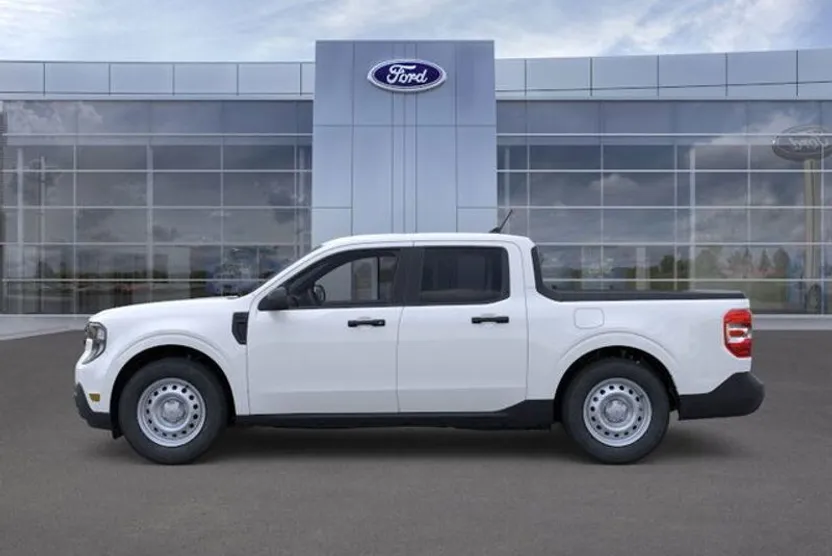 2025 Ford Maverick XL photo 1