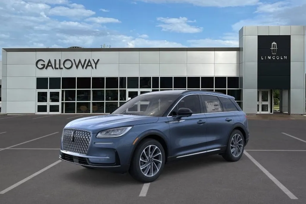 2025 Lincoln Corsair Premiere photo 1