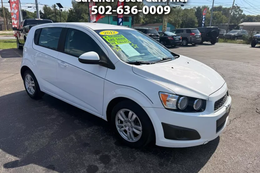 2012 Chevrolet Sonic LS photo 1
