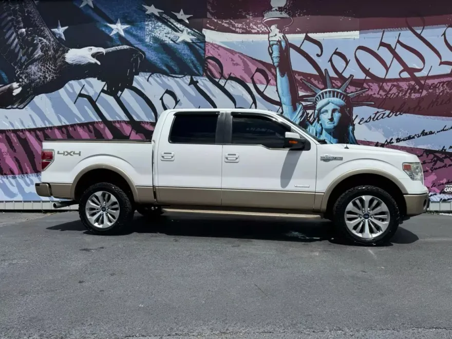 2014 Ford F-150 photo 1