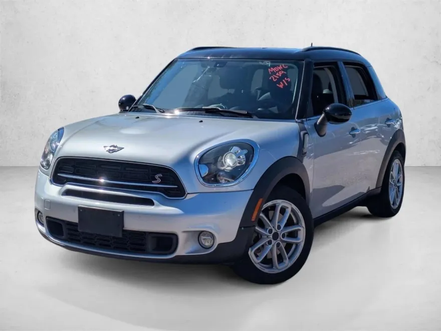 2015 Mini Countryman S photo 1
