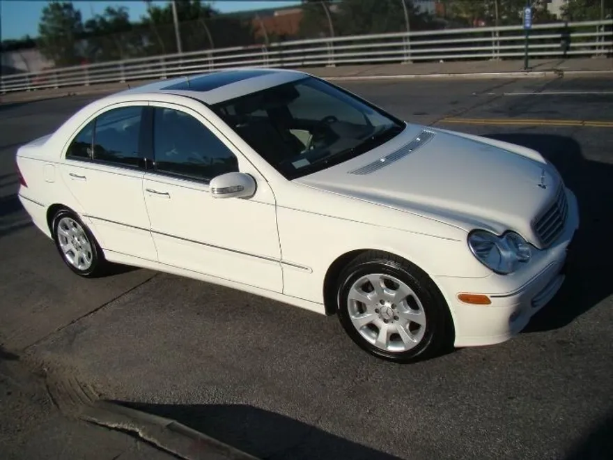2006 Mercedes Benz C 280 Sedan Luxury photo 1