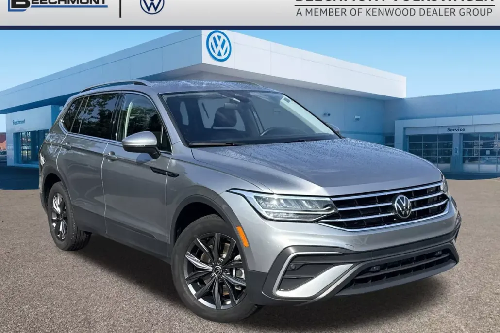 2024 Volkswagen Tiguan SE Wolfsburg Edition photo 1